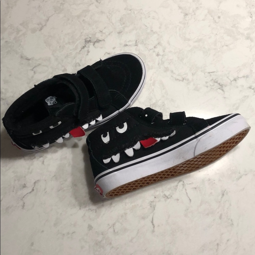 Boys size 3 vans sneakers